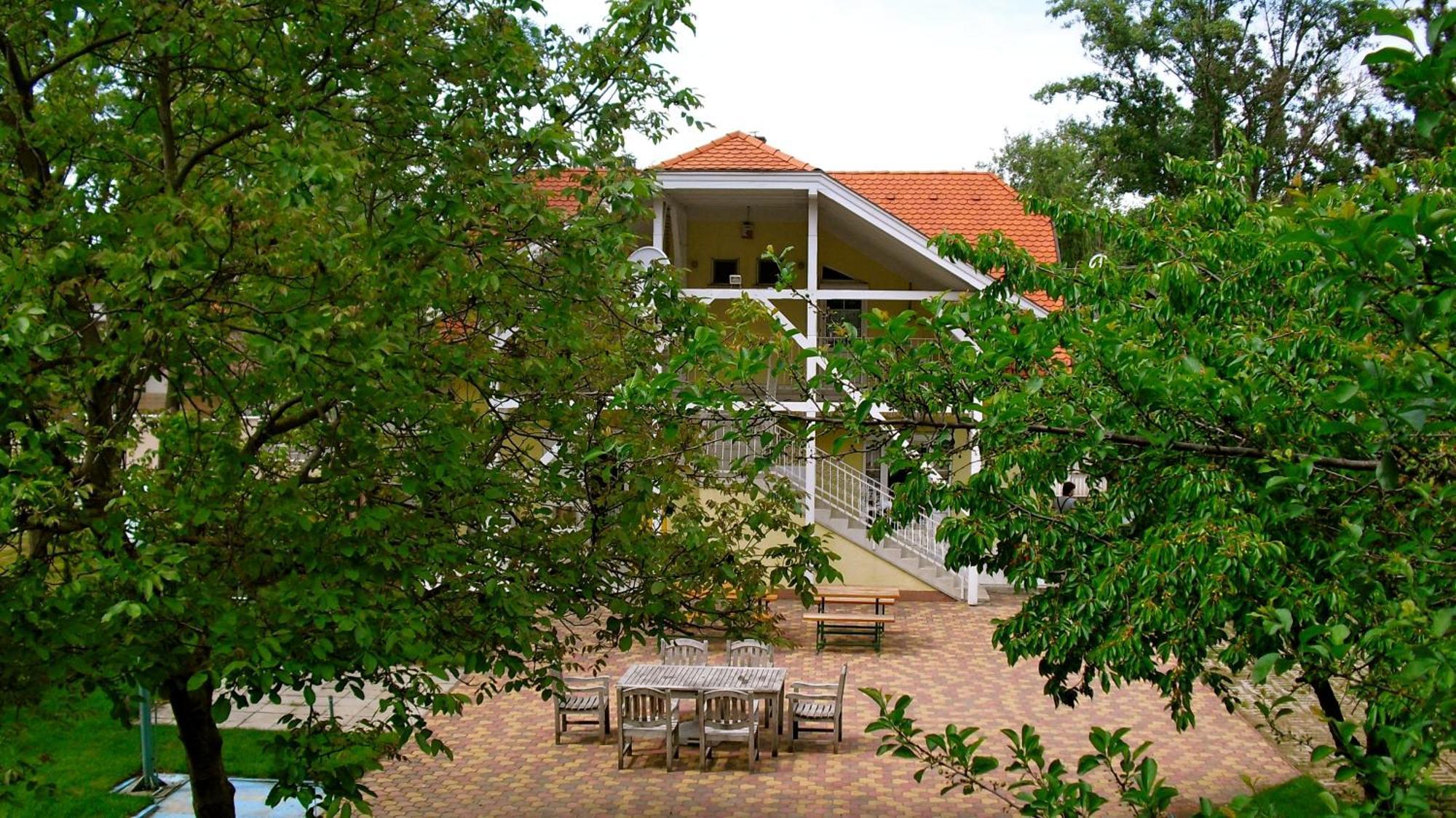 Silver Beach Resort Zamárdi Exterior foto